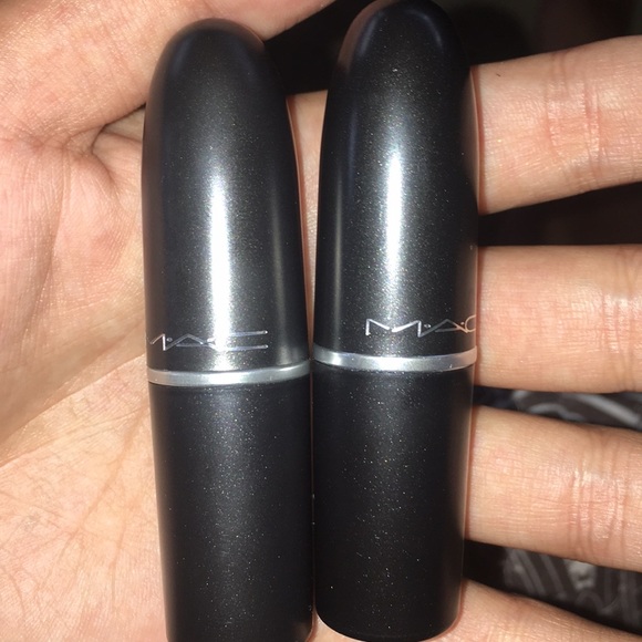 Mac Lipsticks - Picture 3 of 5